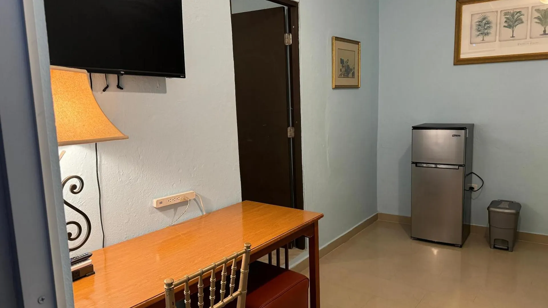 Near Beach, Private Studio With Private Bathroom Unit 5 圣胡安 公寓